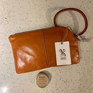 HOBO Sable wristlet
